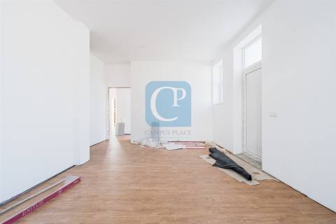 Moradia V5 remodelada em Soalhães, Marco de Canaveses