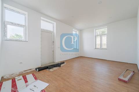 Moradia V5 remodelada em Soalhães, Marco de Canaveses