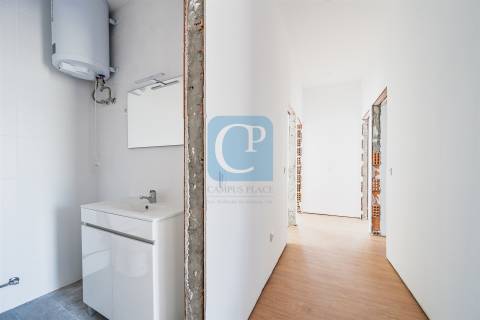 Moradia V5 remodelada em Soalhães, Marco de Canaveses