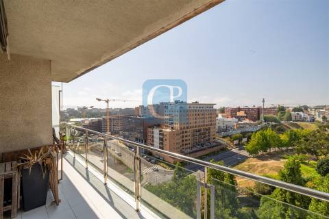 Apartamento T3 no Empreendimento Orfeão do Porto na Boavista