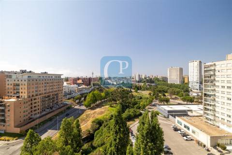 Apartamento T3 no Empreendimento Orfeão do Porto na Boavista