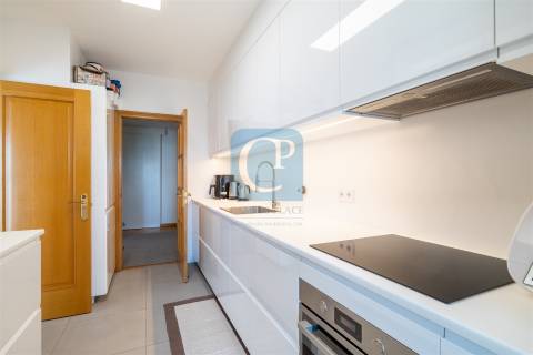 Apartamento T3 no Empreendimento Orfeão do Porto na Boavista