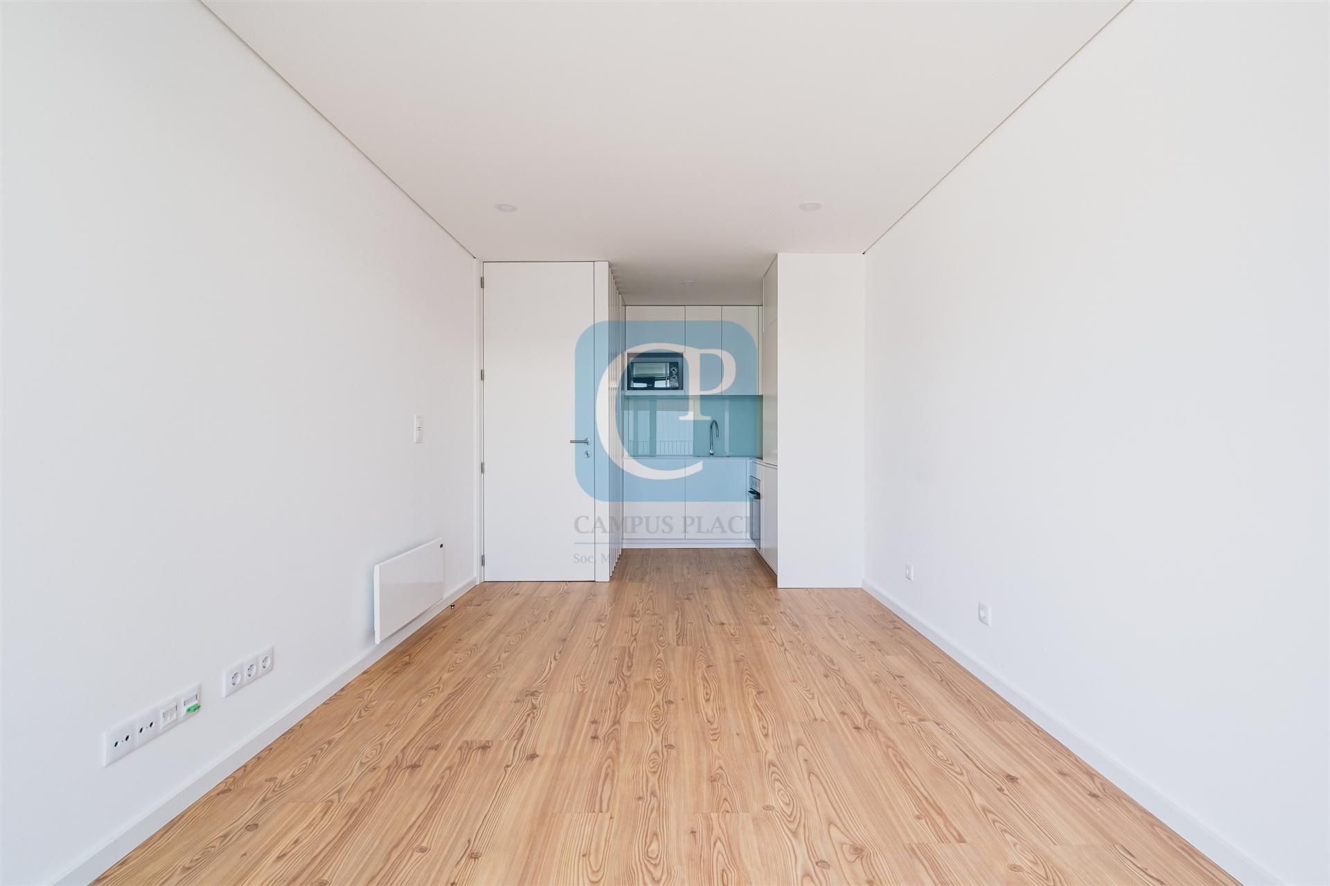 Apartamento T1 Kit Novo, no Parque dos Sobreiros 2 - Paranhos, Porto