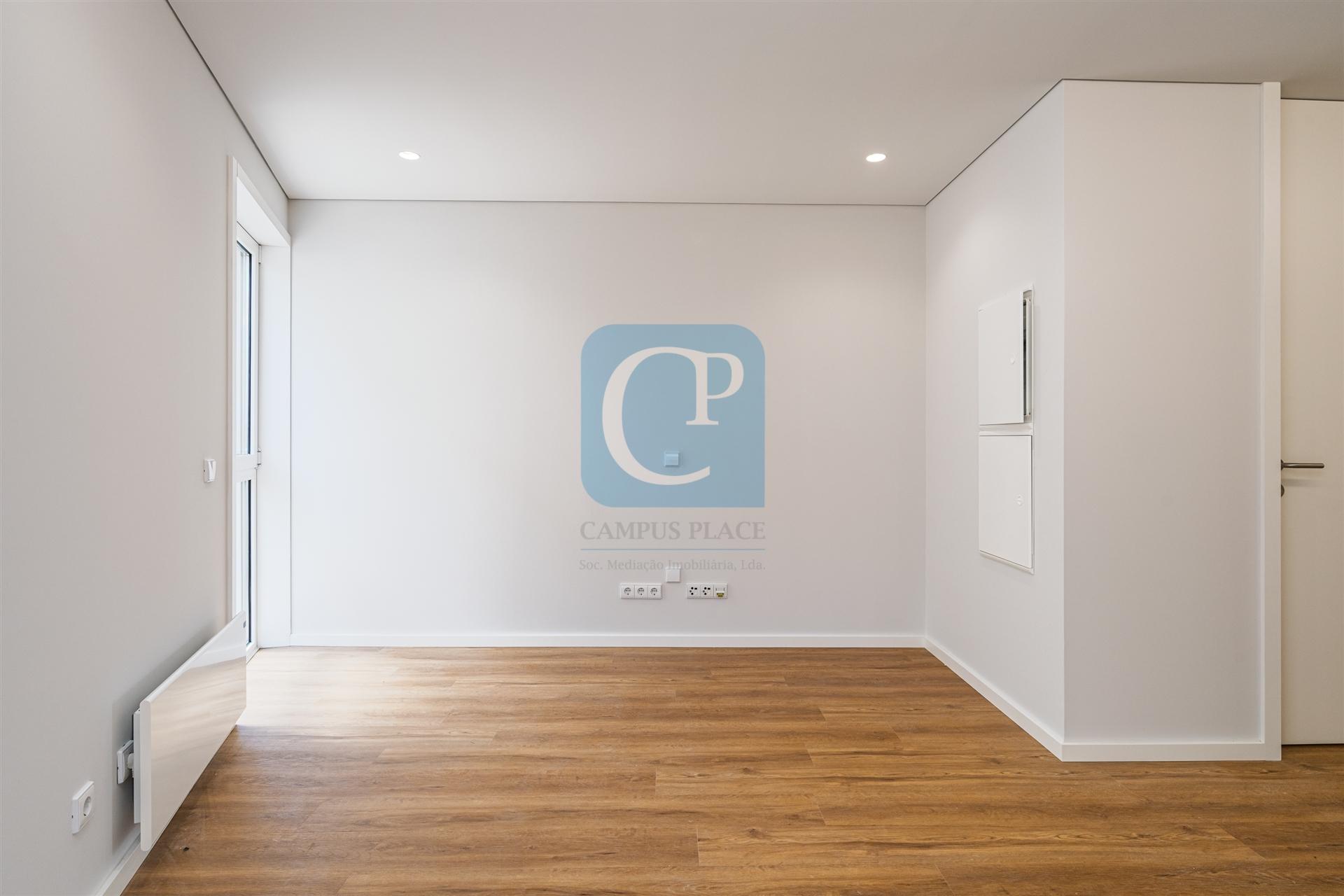 Apartamento T2 novo em, Campanhã, Porto