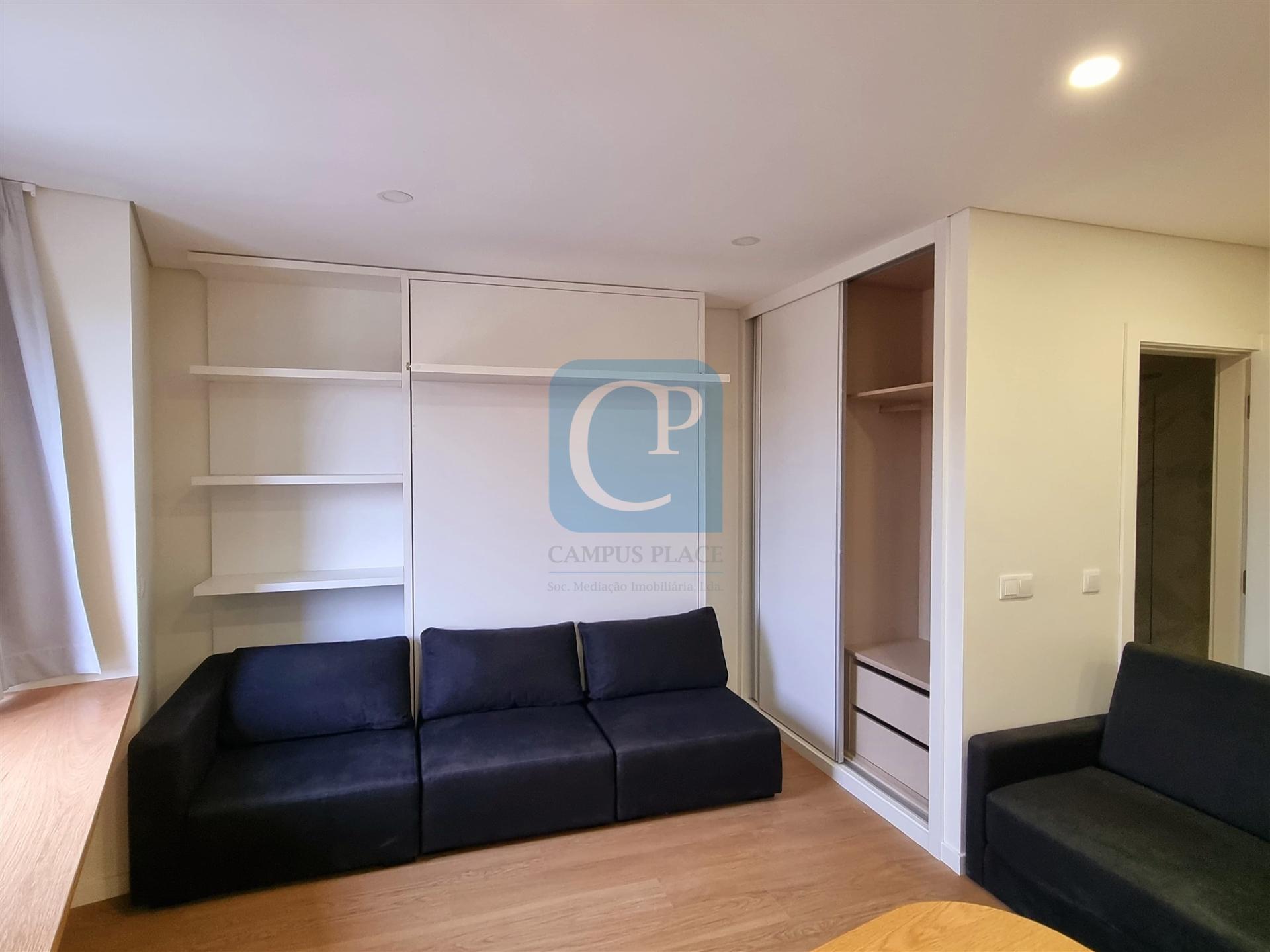 Apartamento T0 Kit, ao Hospital de S. João, em Paranhos, Porto.