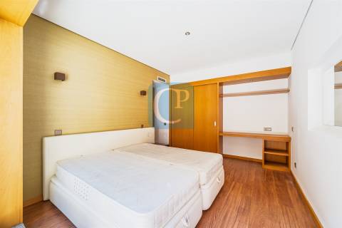 T2Kit com terraço junto ao Hotel Axis - S. Mamede Infesta, Matosinhos