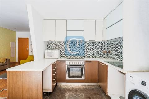 T2Kit com terraço junto ao Hotel Axis - S. Mamede Infesta, Matosinhos