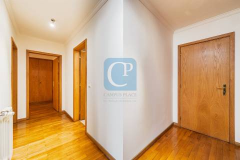 Apartamento T3 mobilado e equipado, em Nevogilde, Porto