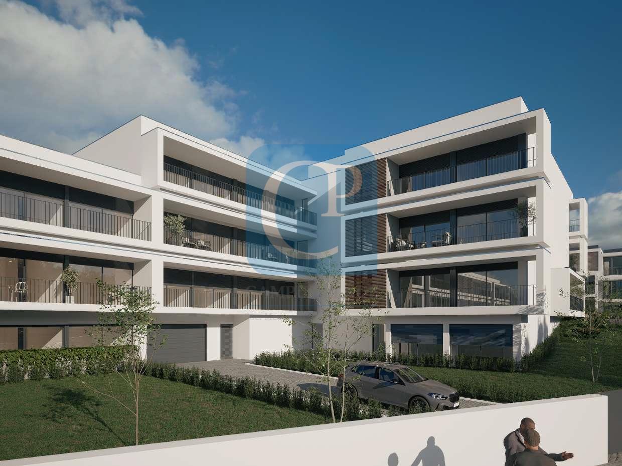 Apartamento T4 em construção, no Empreendimento Real Serenity I