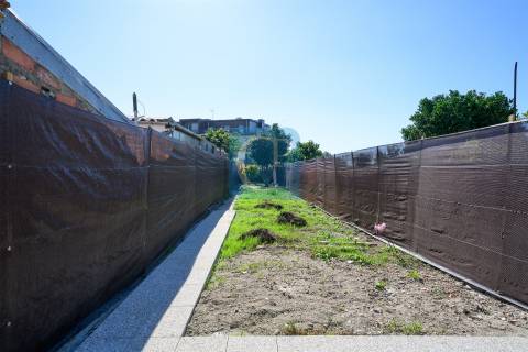 Apartamento T2 remodelado perto do Hospital São João