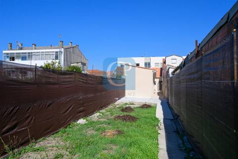 Apartamento T2 remodelado perto do Hospital São João