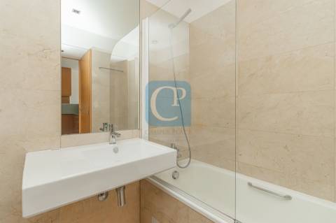 Apartamento T0Kit, em frente ao Norteshopping