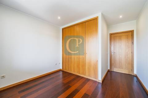 Apartamento T3 à Avenida da Boavista, Lordelo do Ouro