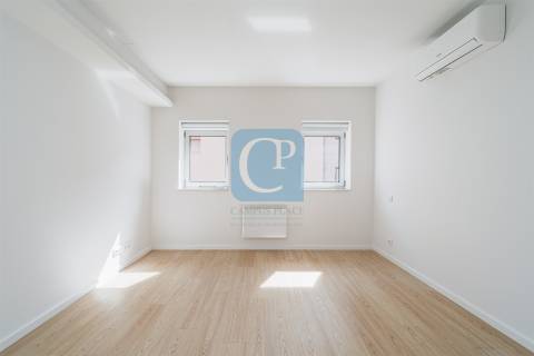 Apartamento T0 novo, junto ao metro Câmara de Matosinhos