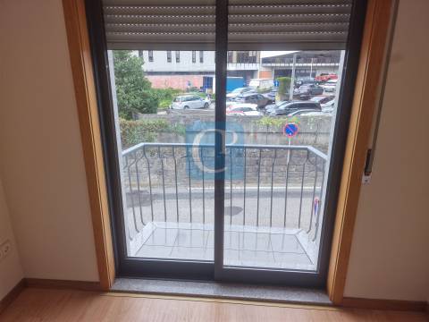 Apartamento T2 renovado em São Mamede Infesta e Senhora da Hora