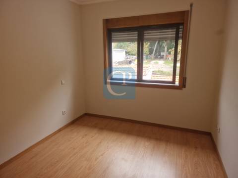 Apartamento T2 renovado em São Mamede Infesta e Senhora da Hora