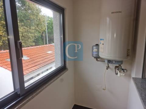 Apartamento T2 renovado em São Mamede Infesta e Senhora da Hora