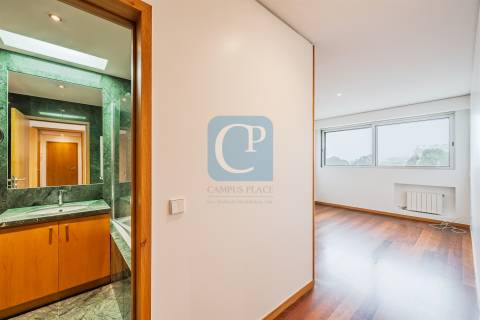 Apartamento T2 no condomínio fechado Edifício Boapor, Ramalde, Porto