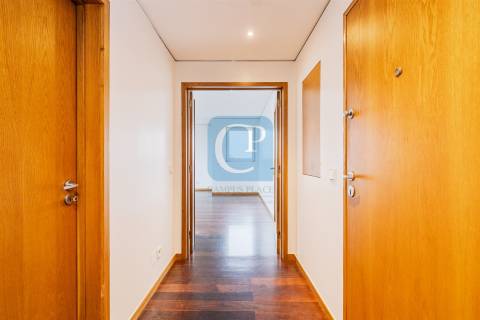 Apartamento T2 no condomínio fechado Edifício Boapor, Ramalde, Porto