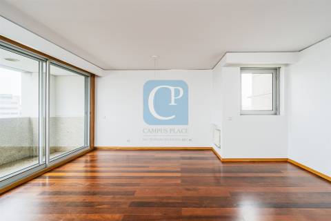 Apartamento T2 no condomínio fechado Edifício Boapor, Ramalde, Porto