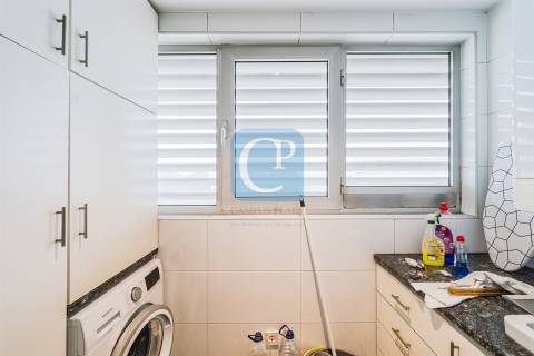 Apartamento T2 no condomínio fechado Edifício Boapor, Ramalde, Porto