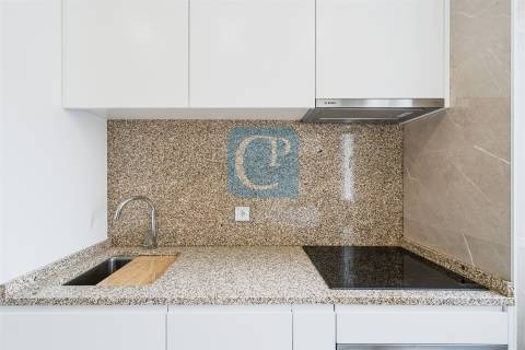 Apartamento T2 remodelado no Carvalhido, Porto