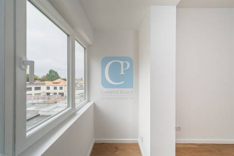 Apartamento T2 remodelado no Carvalhido, Porto