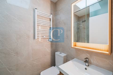 Apartamento T2 remodelado no Carvalhido, Porto