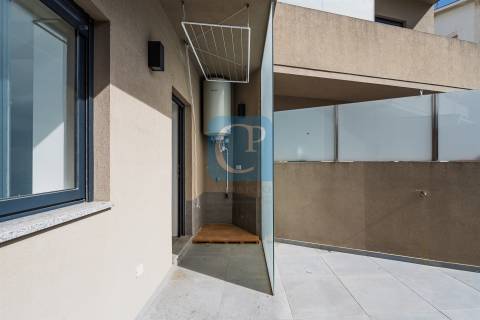 Apartamento T3 com terraço em Pedrouços, Maia