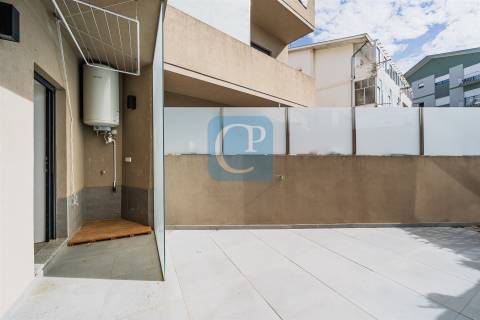 Apartamento T3 com terraço em Pedrouços, Maia
