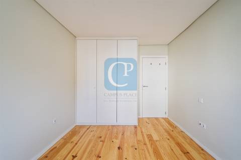 Apartamento T3 com terraço em Pedrouços, Maia