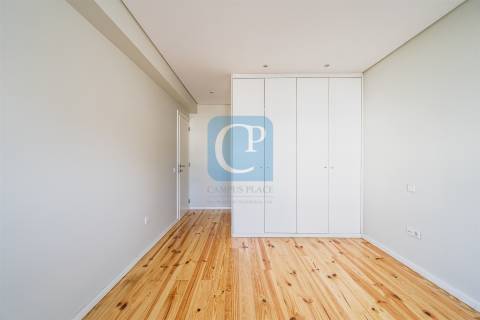 Apartamento T3 com terraço em Pedrouços, Maia