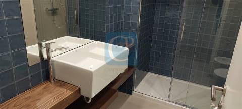 Apartamento T2 com varanda em Espinho, Aveiro