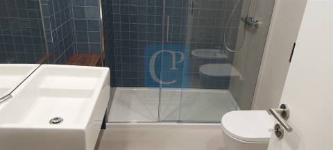 Apartamento T2 com varanda em Espinho, Aveiro