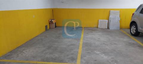 Apartamento T2 com varanda em Espinho, Aveiro