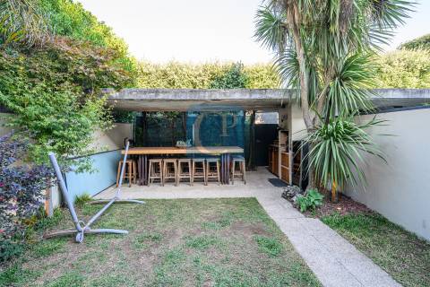 Moradia T4 em condomínio de luxo com piscina, Leça da Palmeira