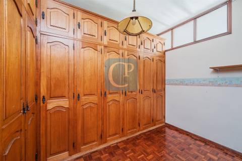 Apartamento T2+1 com vista mar no centro de Matosinhos