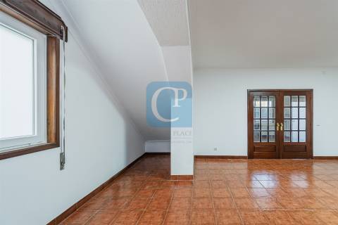 Apartamento T3 Duplex em Marco de Canaveses
