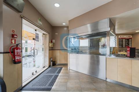 Restaurante mobilado e equipado em Guifões, Matosinhos