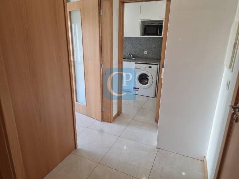 Apartamento T1 com varanda à praça das flores, Porto