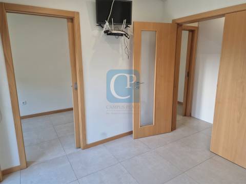 Apartamento T1 com varanda à praça das flores, Porto