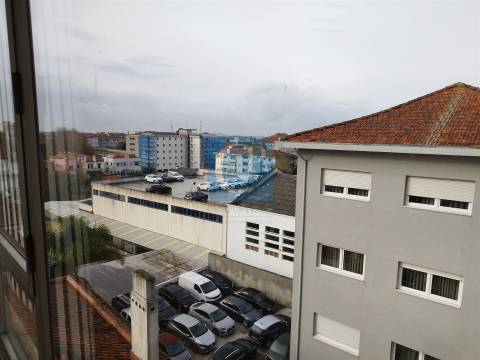 Escritório com  45 m² em Faria Guimarães, Paranhos