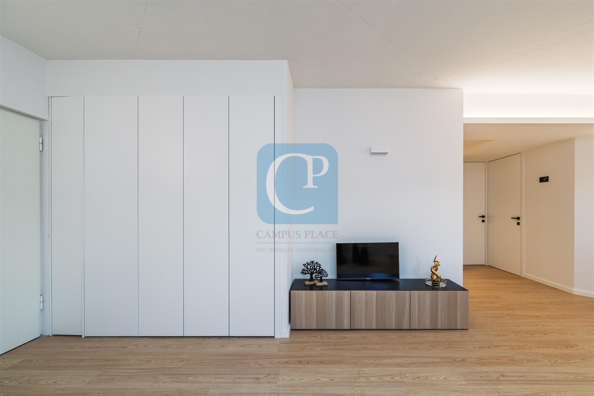 Apartamento T3 no Edifício Monserrate em Matosinhos