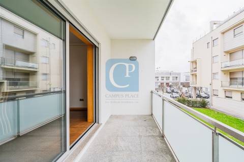 Apartamento T2+1 com varanda em Pedrouços, Maia
