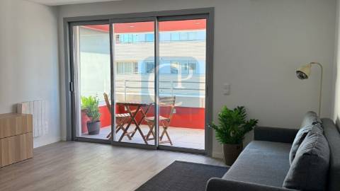 Apartamento T1 equipado e mobilado, em Vila Nova de Gaia