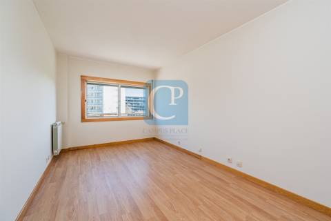 Apartamento T1+1 em Pedrouços, Maia