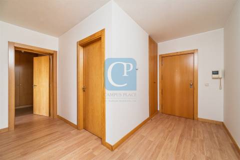 Apartamento T1+1 em Pedrouços, Maia