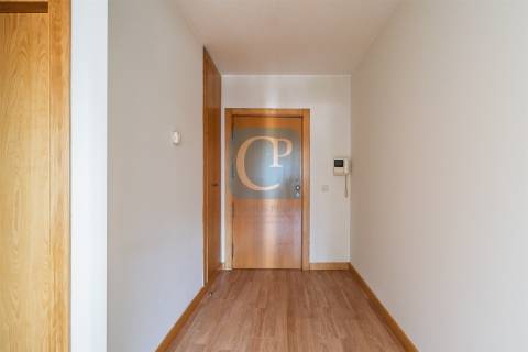 Apartamento T1+1 em Pedrouços, Maia