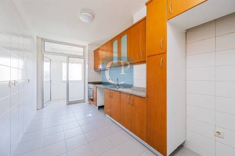 Apartamento T1+1 em Pedrouços, Maia