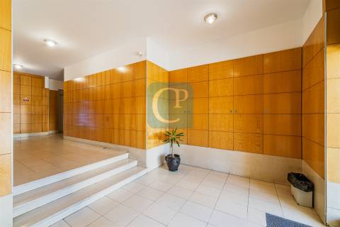 Apartamento T1+1 em Pedrouços, Maia